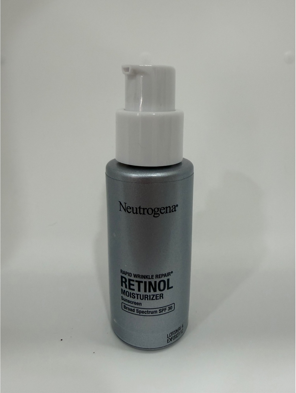 Neutrogena Rapid Wrinkle Repair Retinol Moisturizer Broad Spectrum SPF 30